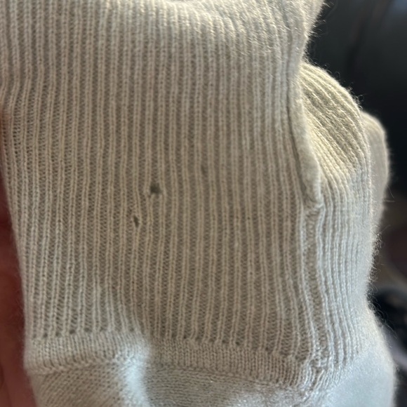 Dana Buchman 100% Cashmere Sleeveless Turtleneck Sweater Light Blue Women’s - Picture 13 of 14